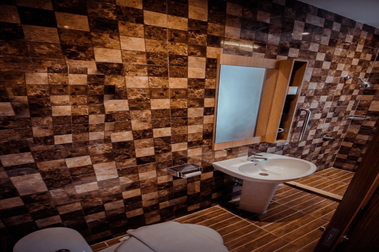 Petit Boutique Hotel Solo Ngoại thất bức ảnh