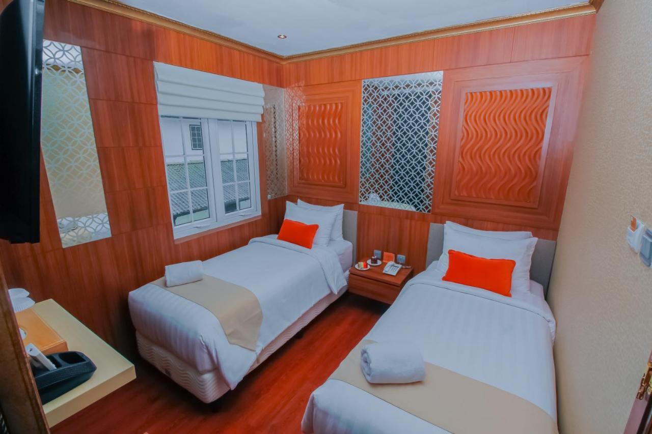 Petit Boutique Hotel Solo Ngoại thất bức ảnh