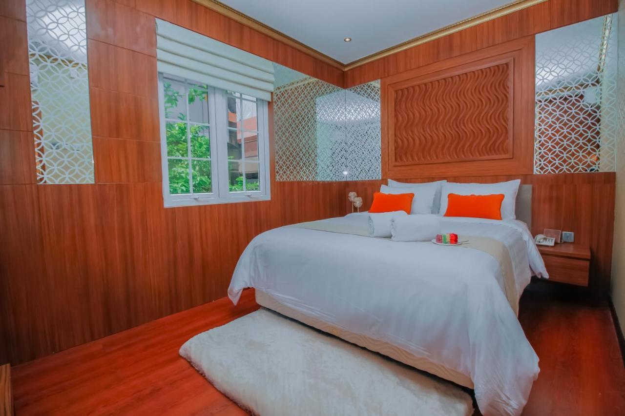 Petit Boutique Hotel Solo Ngoại thất bức ảnh